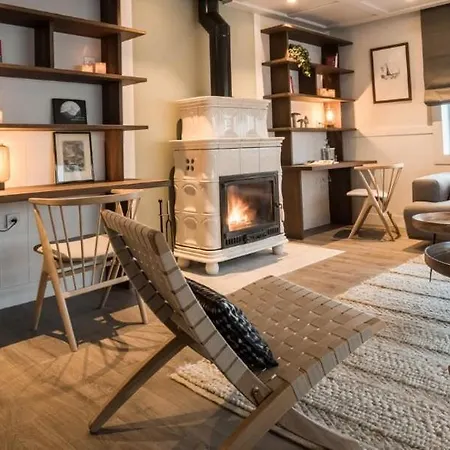 Le Whymper Hotel